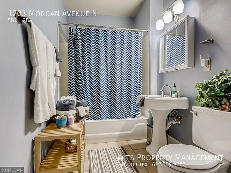 1203 Morgan Ave N — Photo 24