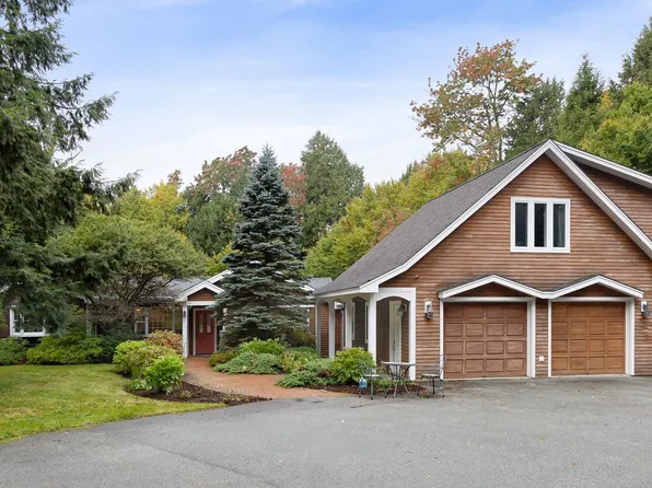 220 Forest Lane, Stowe, VT 05672