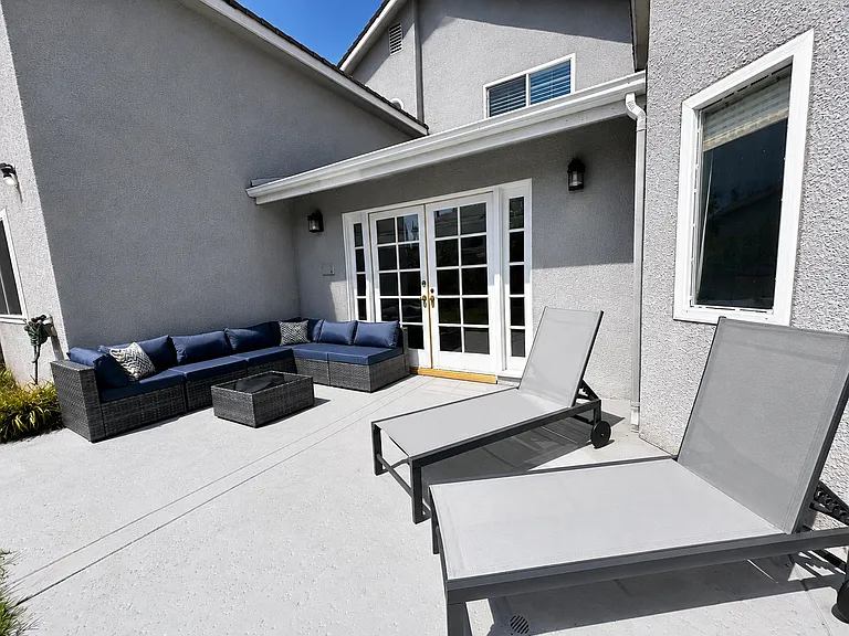 6318 Chimineas Ave — Photo 49