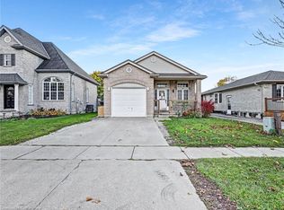 32 Donker Dr, Saint Thomas, ON N5P4J3