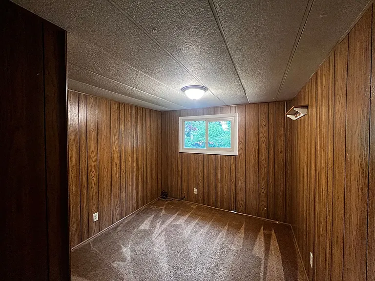7592B Woodland Rd — Photo 9