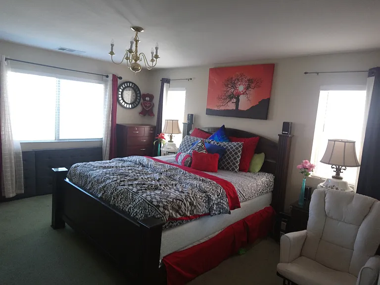 1423 Silverberry Ln — Photo 11