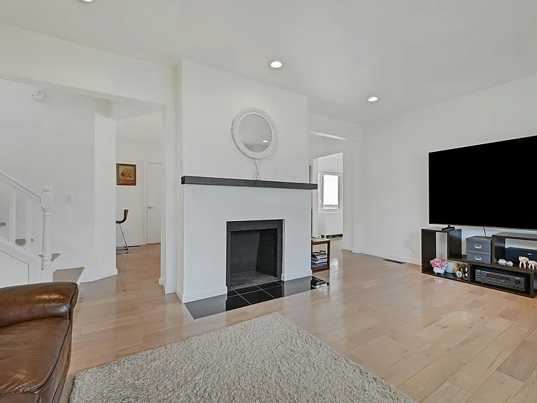 318 Beechwood Pl — Photo 9