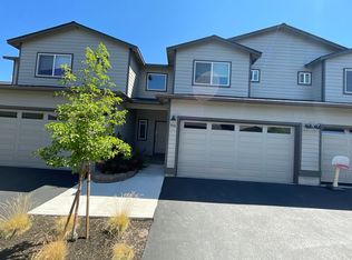 960 NE Paula Dr #6, Bend, OR 97701