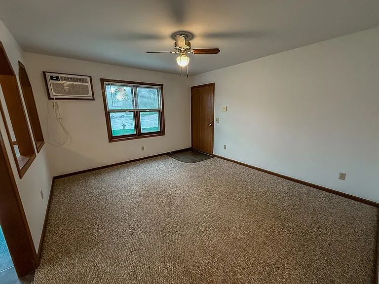 653 Galena Ct — Photo 6