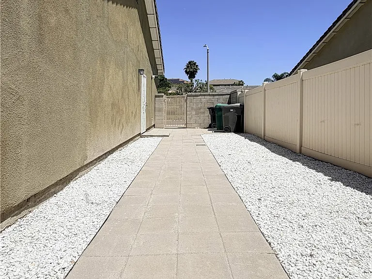 7111 Sheffield St — Photo 44