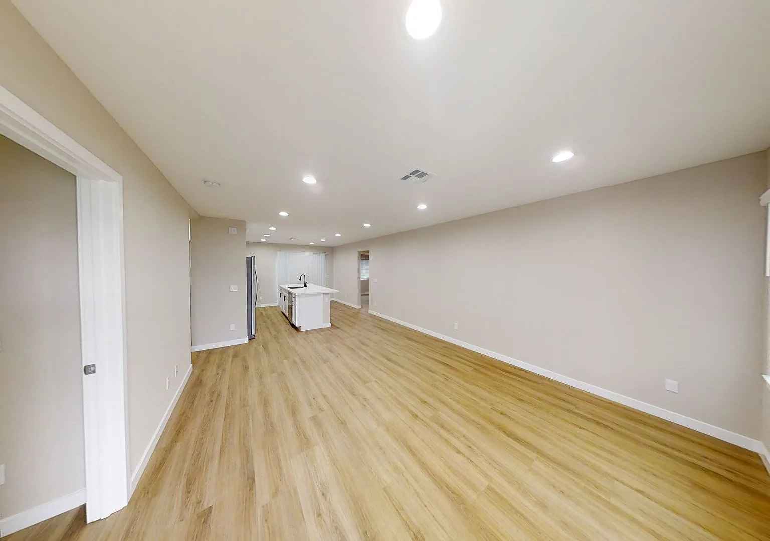 4BD/2BA, Newly Renovated! — Photo 2