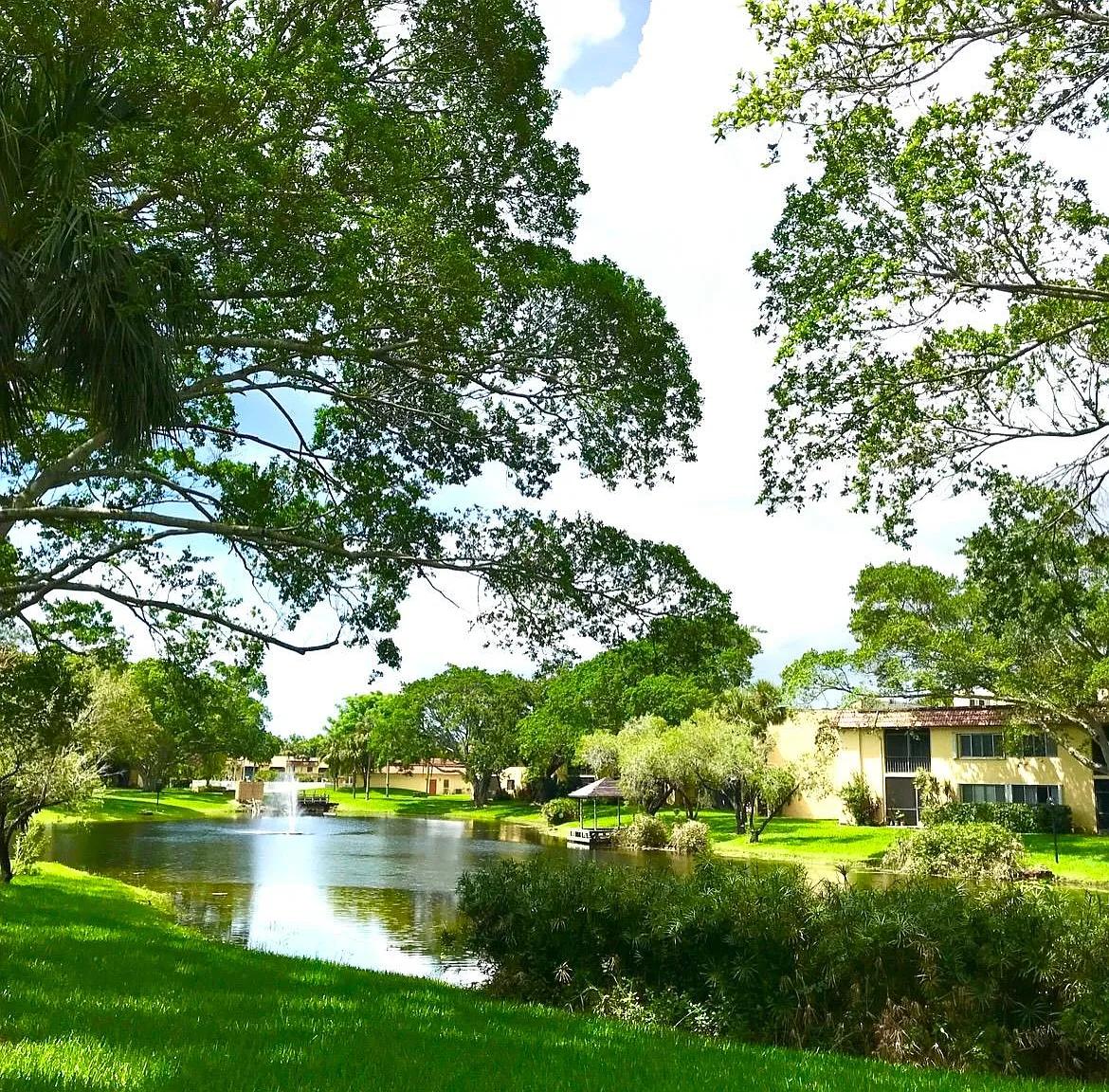1 bed, 715 sqft, $2,180 — Photo 3