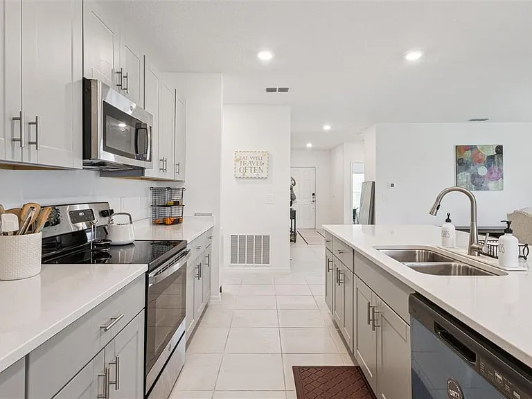 1099 Calico Pointe Cir — Photo 15