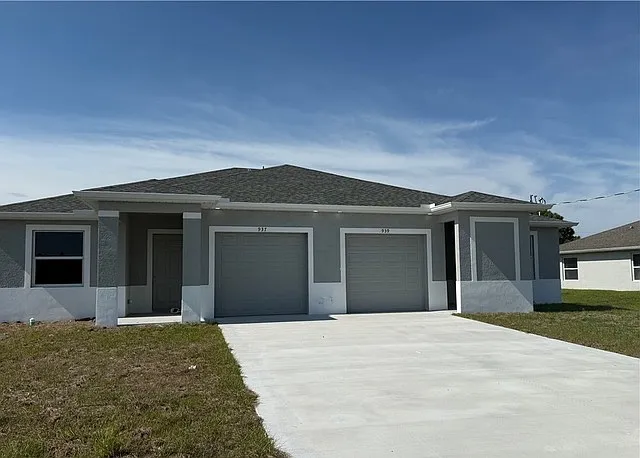 937 Jaguar Blvd — Photo 1