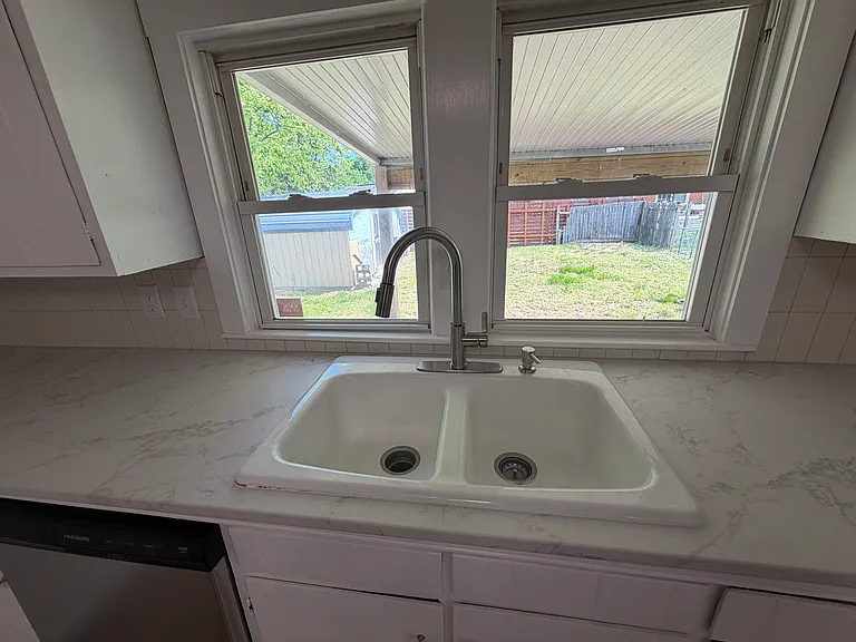 428 Lucas Creek Rd — Photo 32