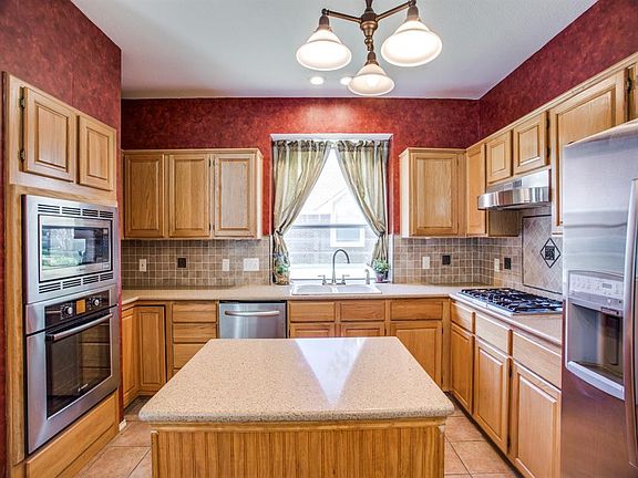5th image of 1207 Rivercrest Dr