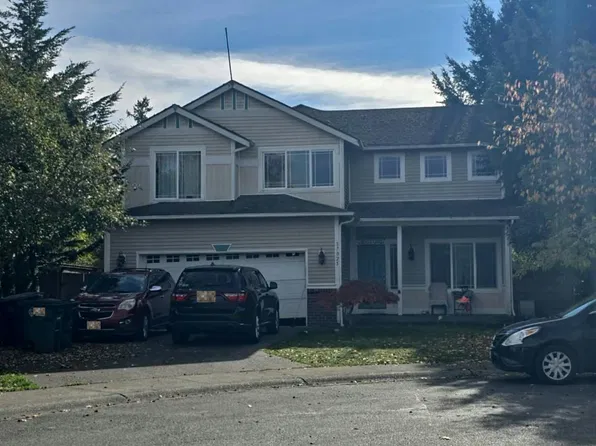 17025 119th Avenue Ct E, Puyallup, WA 98374