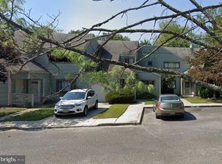 18 Glenwood Dr, Lindenwold, NJ 08021