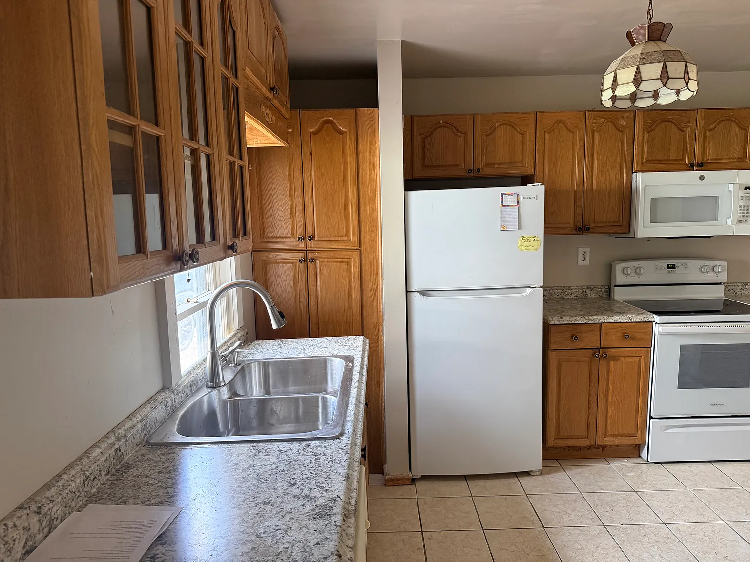 2 bed, 950 sqft, $2,300 — Photo 2