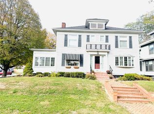 804 E Washington St, Hoopeston, IL 60942