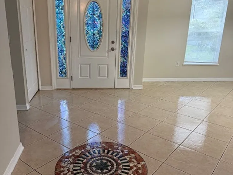 744 Paris Dr — Photo 3