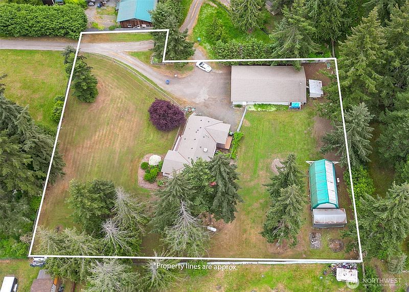 3rd image of 94 Riverdale Ln