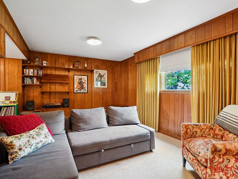 8504 Sundale Dr — Photo 24