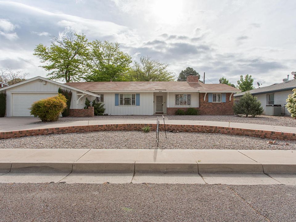 1st image of 2812 Las Cruces St NE