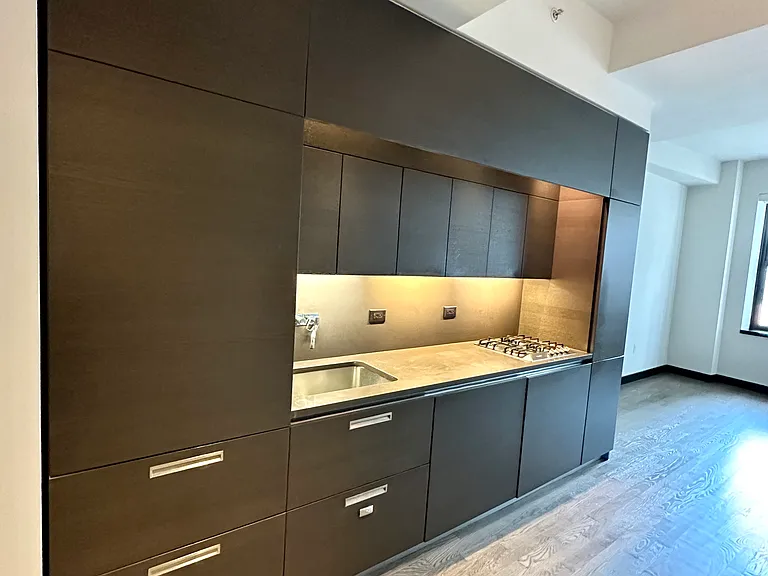 20 Pine St #2210 — Photo 5