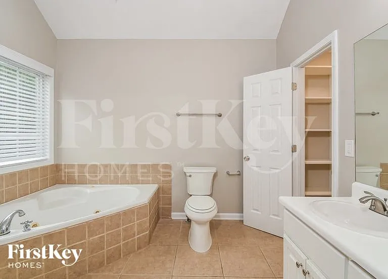 1229 Winsley Ct SW — Photo 13