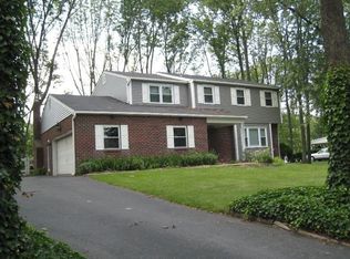2917 Toll Gate Dr, East Norriton, PA 19403