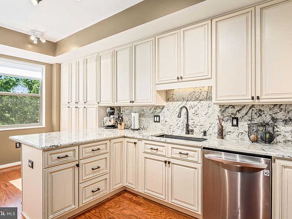5th image of 19370 Magnolia Grove Sq Unit 110