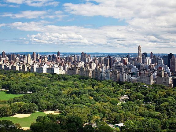 4th image of 150-156 W 56th St APT 7102