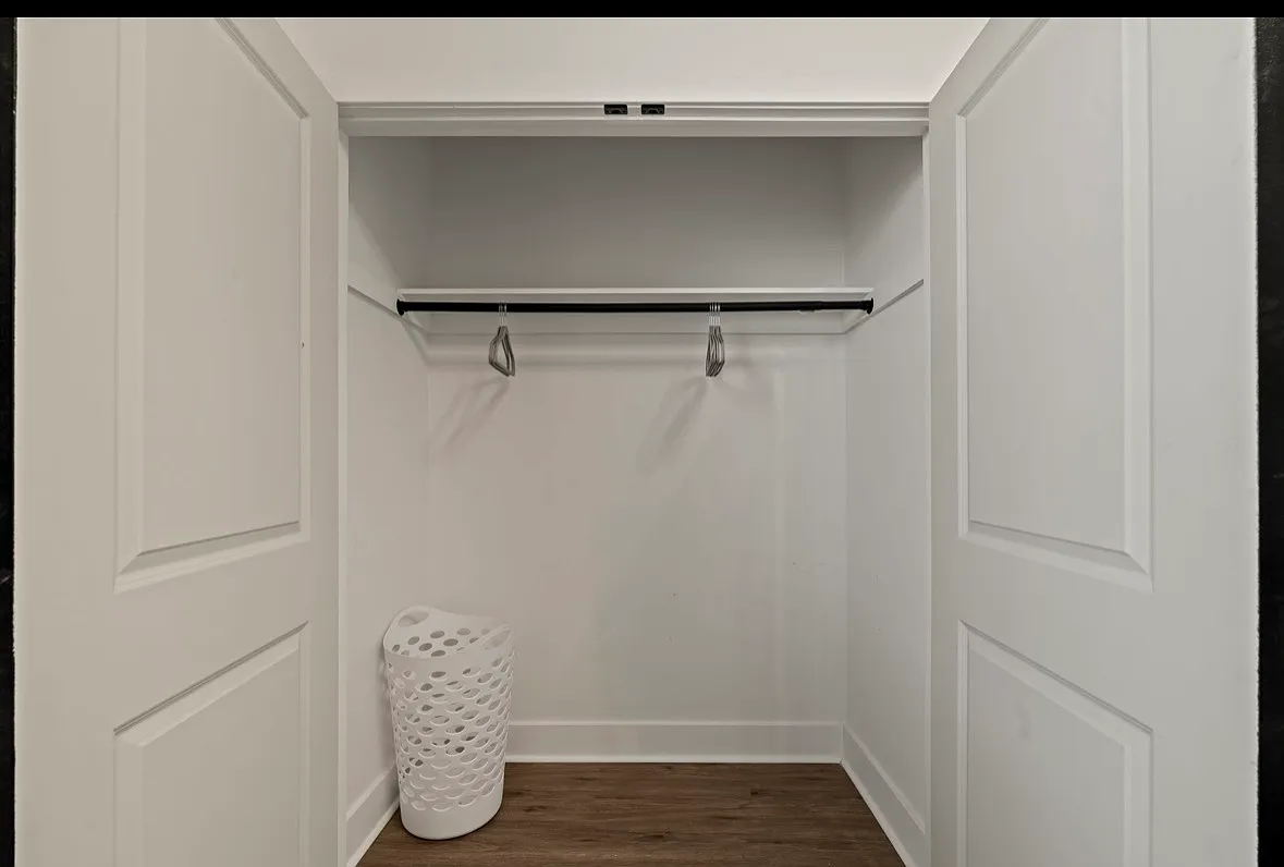2 bed, 1400 sqft, $1,850 — Photo 4