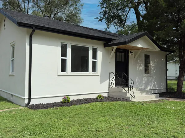 1229 N B St, Wellington, KS 67152