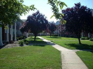 28A2 Woodedge Ave, Edison, NJ 08817
