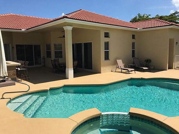 4th image of 11551 Paradise Cove Ln