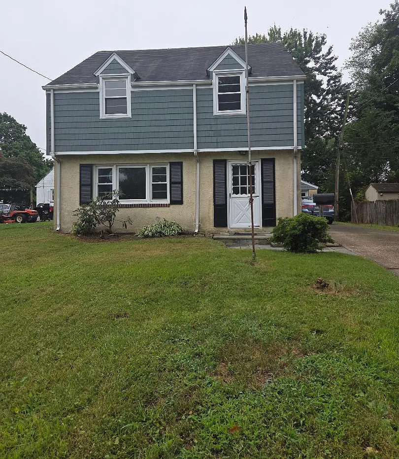 4 bed, 1400 sqft, $2,650 — Photo 1