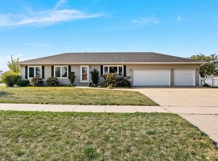 4791 Vasey Ave, Marion, IA 52302