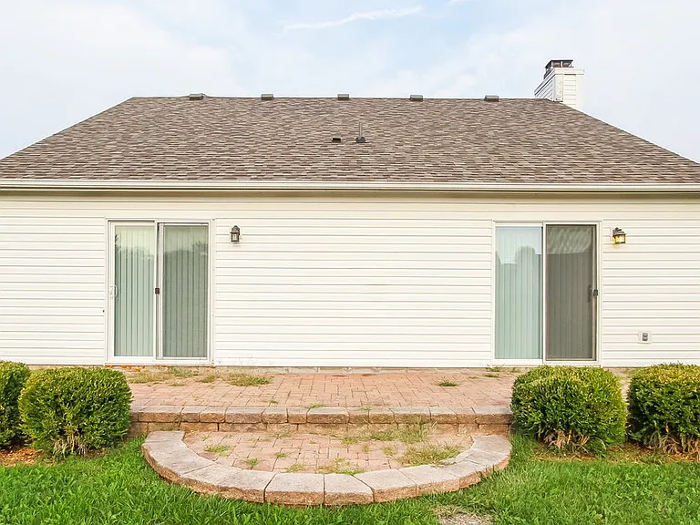 1108 Newgate Cir — Photo 15