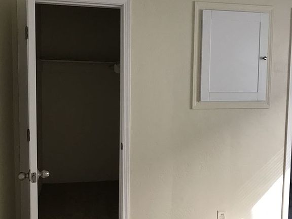4th image of 1411 T St APT 06