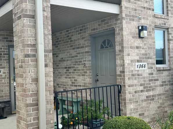1368 Lehman Dr, Crown Point, IN 46307