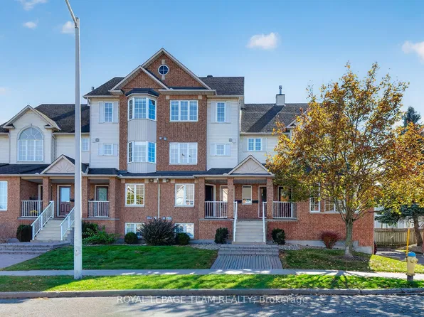 4482 Harper Ave, Ottawa, ON K1J 1E1