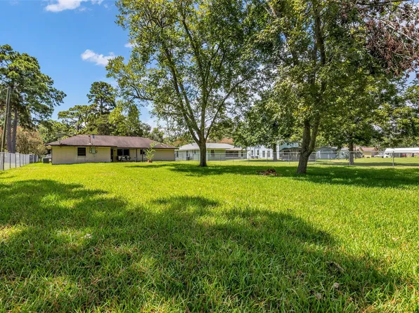 1900 Wright Blvd, Baytown, TX 77520