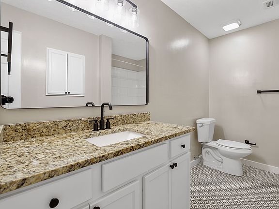 5th image of 325B Winding River Dr NE #1