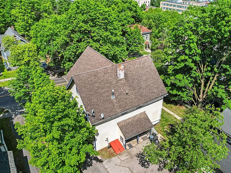 407 S Aurora St — Photo 4