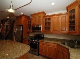 915 S Clinton St, Baltimore, MD 21224