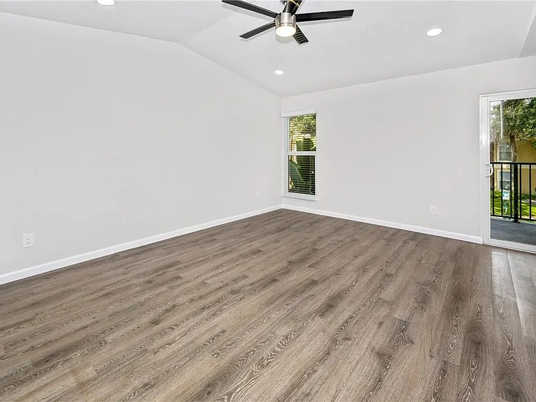 799 Riverside Dr #1021 — Photo 11