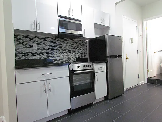 Rented by Landmark Real Estate | media 18