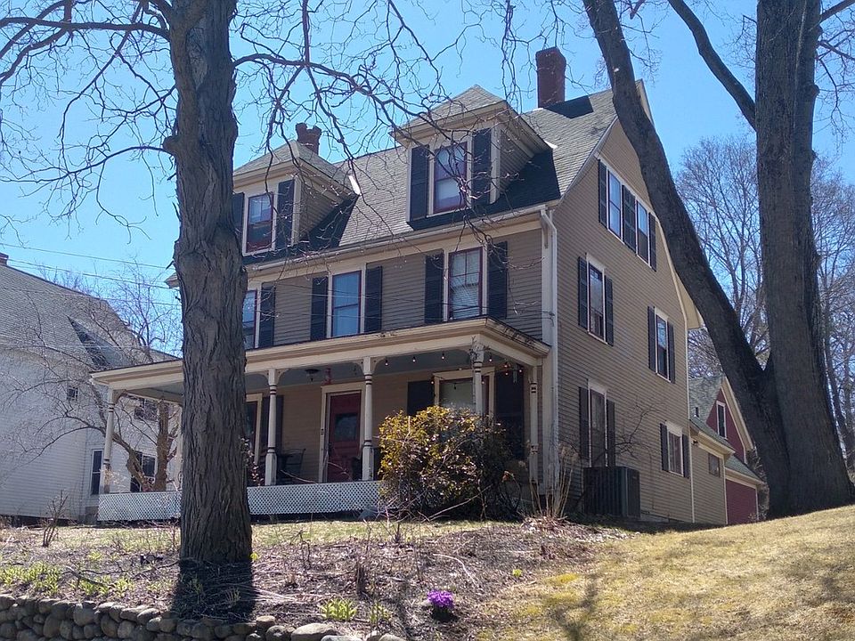 2nd image of 135 Liberty St