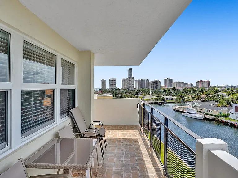 401 Golden Isles Dr #705 — Photo 41