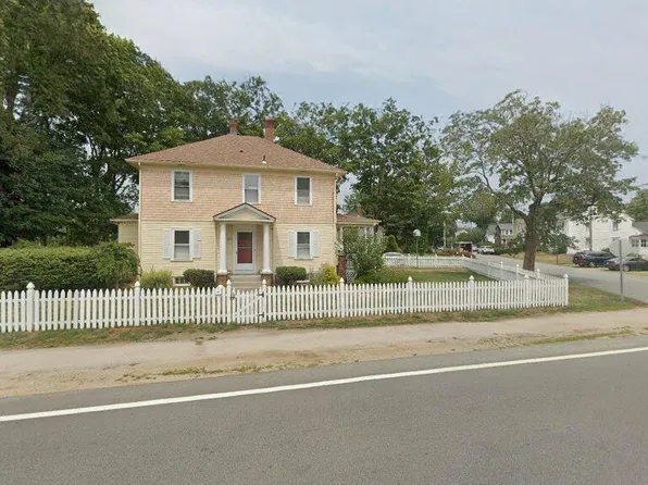 51 Phillips St #B, North Kingstown, RI 02852