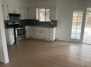 316 E Myrtle St APT B, Hanford, CA 93230