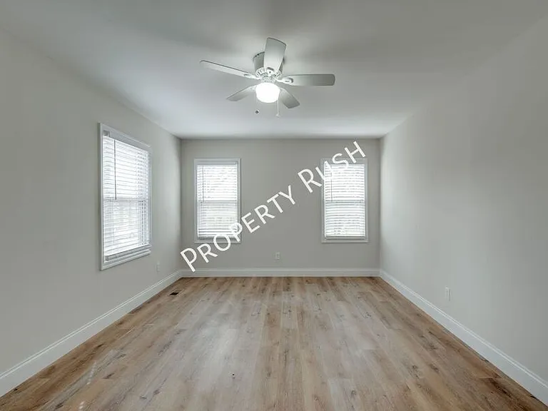248 East Ave — Photo 9